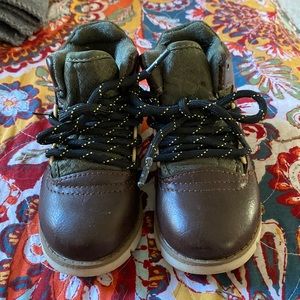 Toddler boys boots size 7